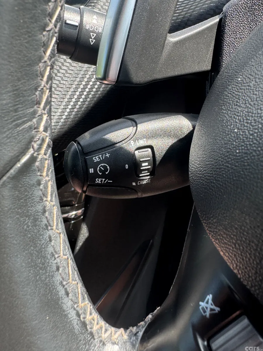 Peugeot 2008 SUV, Petrol, 2015, White