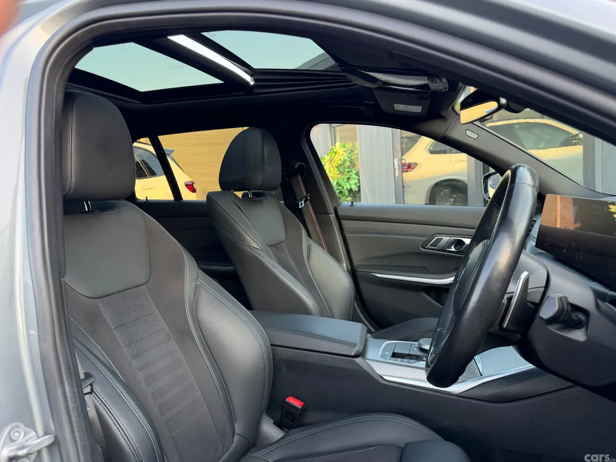 BMW 3-Series Estate, Petrol Hybrid, 2022, Grey