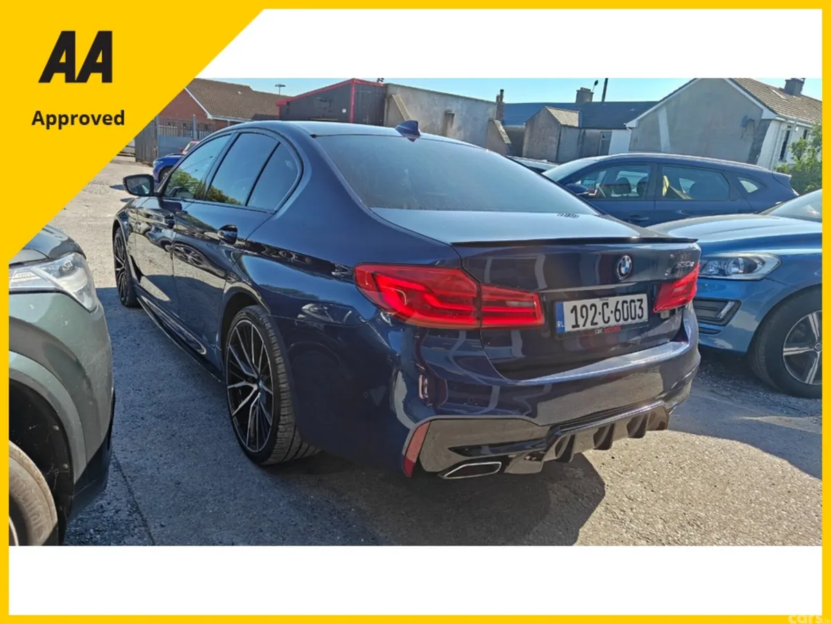 BMW 5-Series Saloon, Petrol Plug-in Hybrid, 2019, Blue