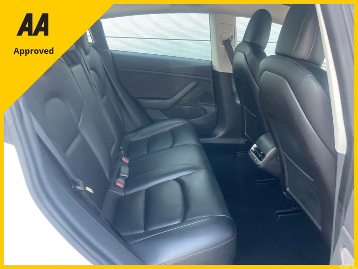 Tesla Model 3 Saloon, Electric, 2019, White