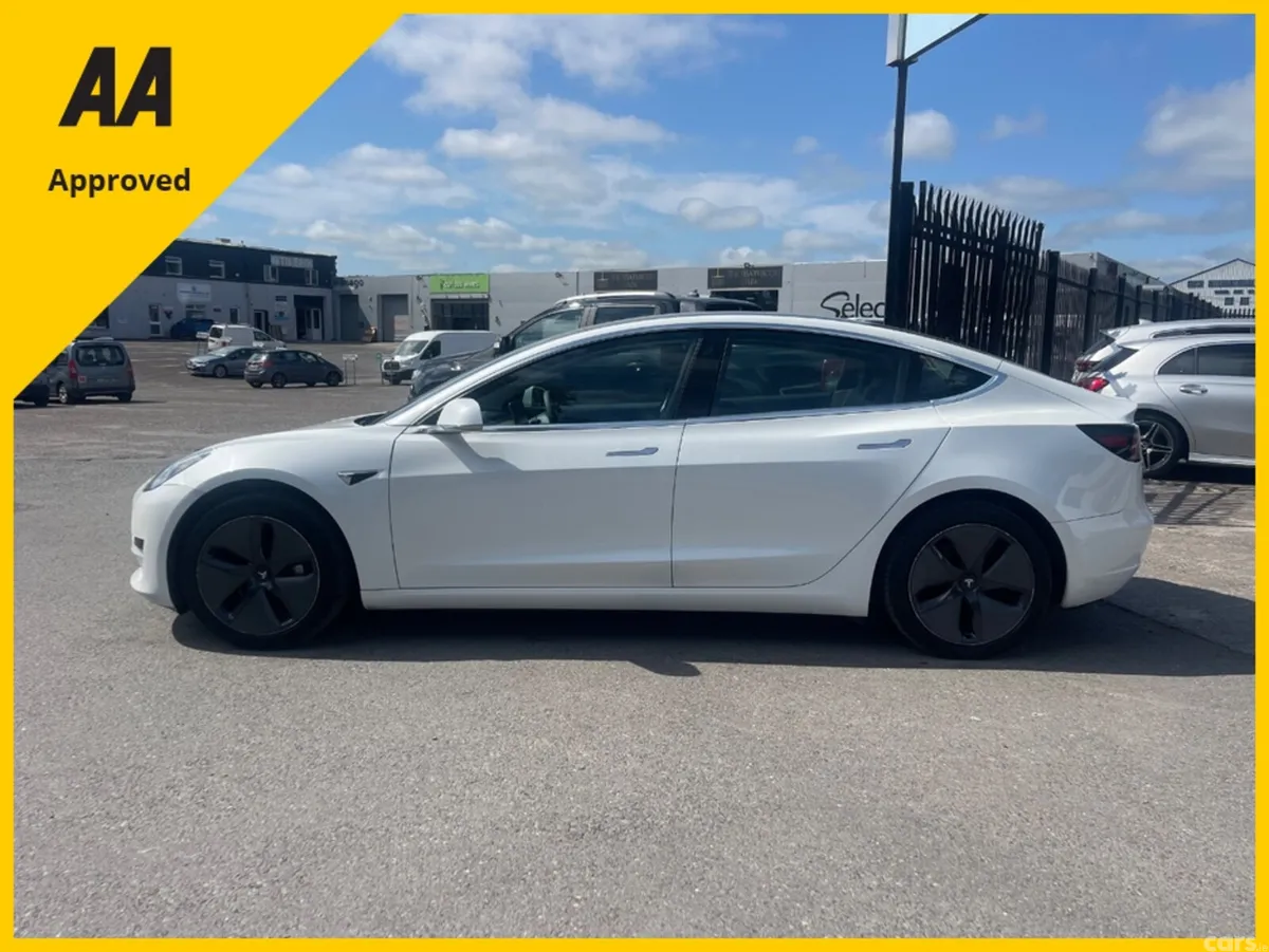 Tesla Model 3 Saloon, Electric, 2019, White