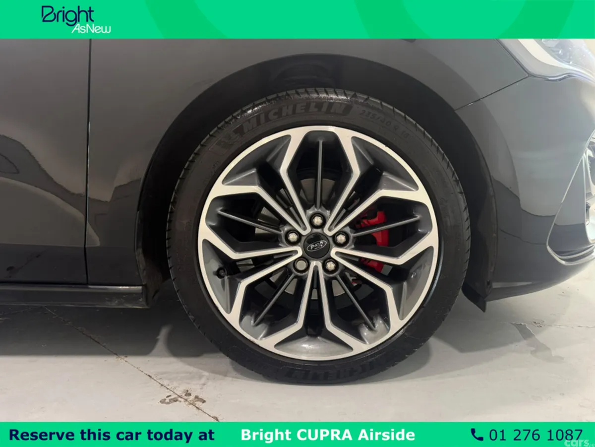 Ford Focus Hatchback, Petrol, 2023, Black