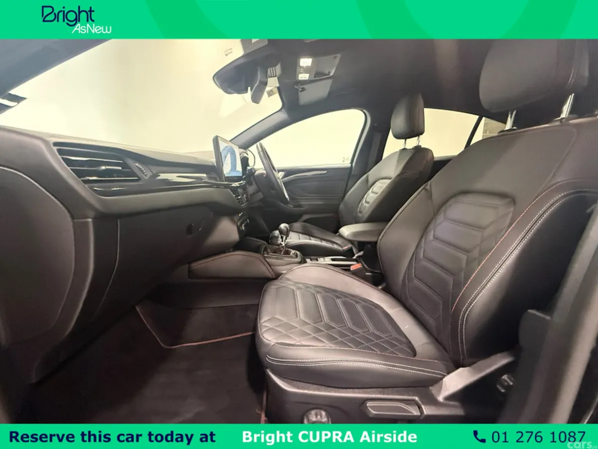 Ford Focus Hatchback, Petrol, 2023, Black
