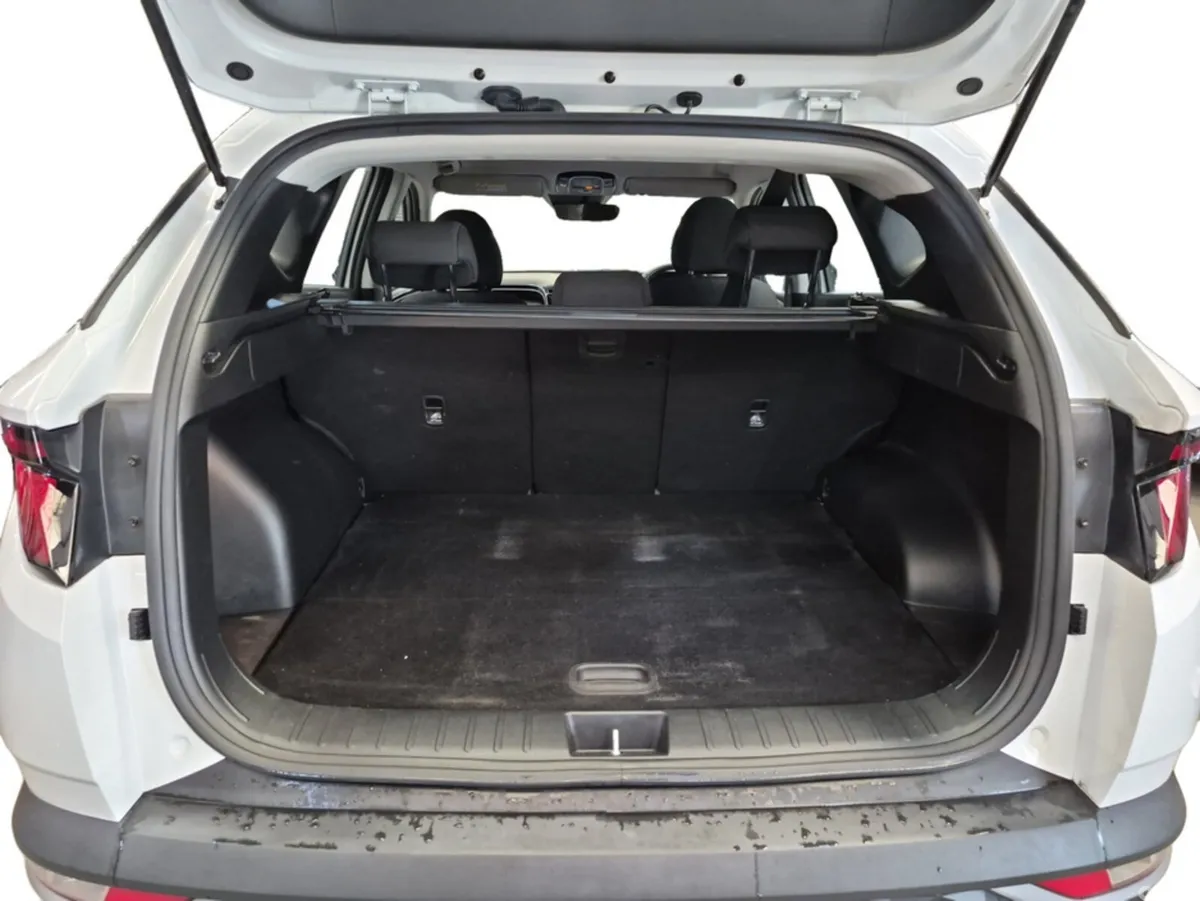Hyundai Tucson MPV, Diesel, 2023, White
