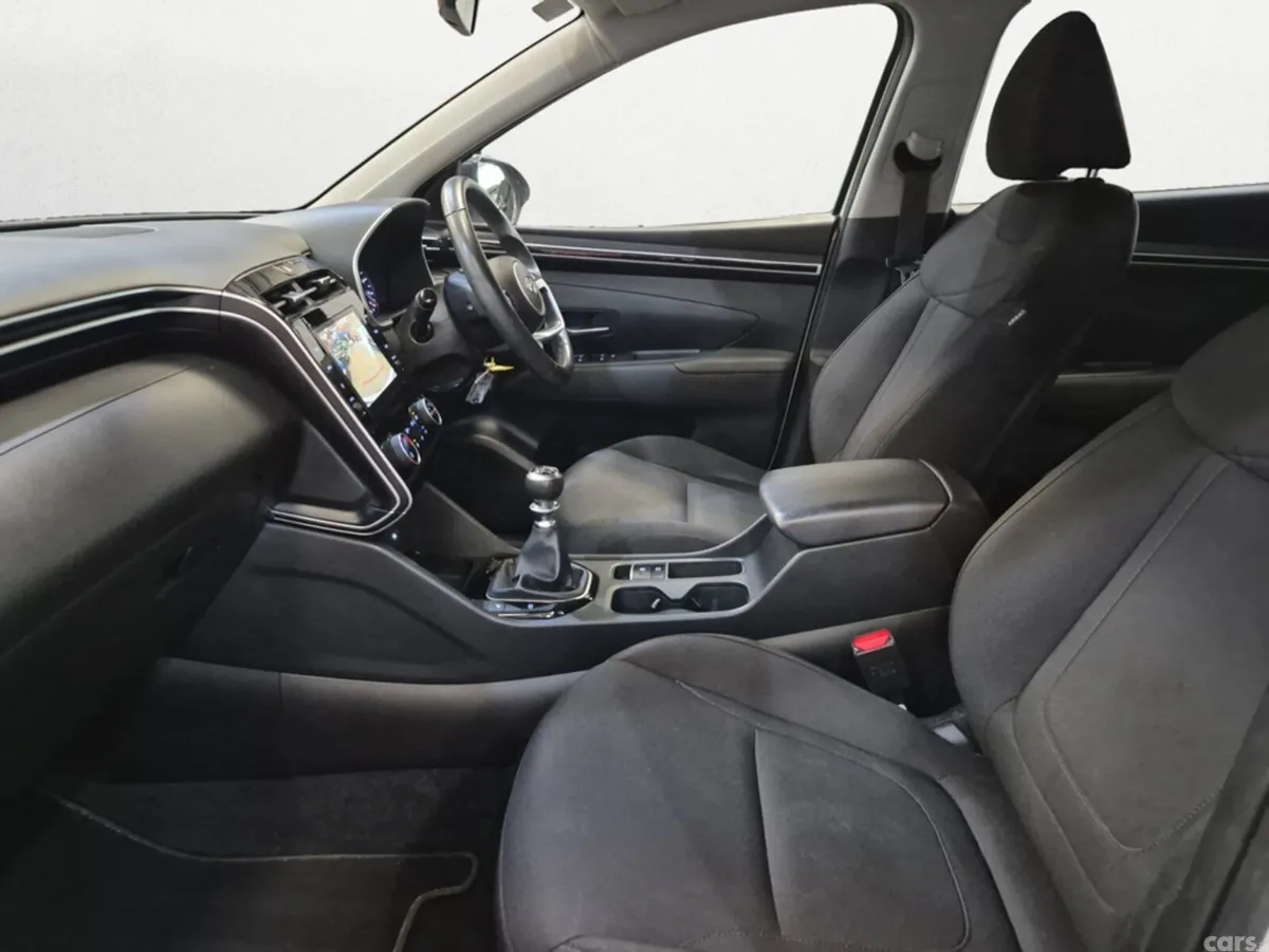 Hyundai Tucson MPV, Diesel, 2023, White
