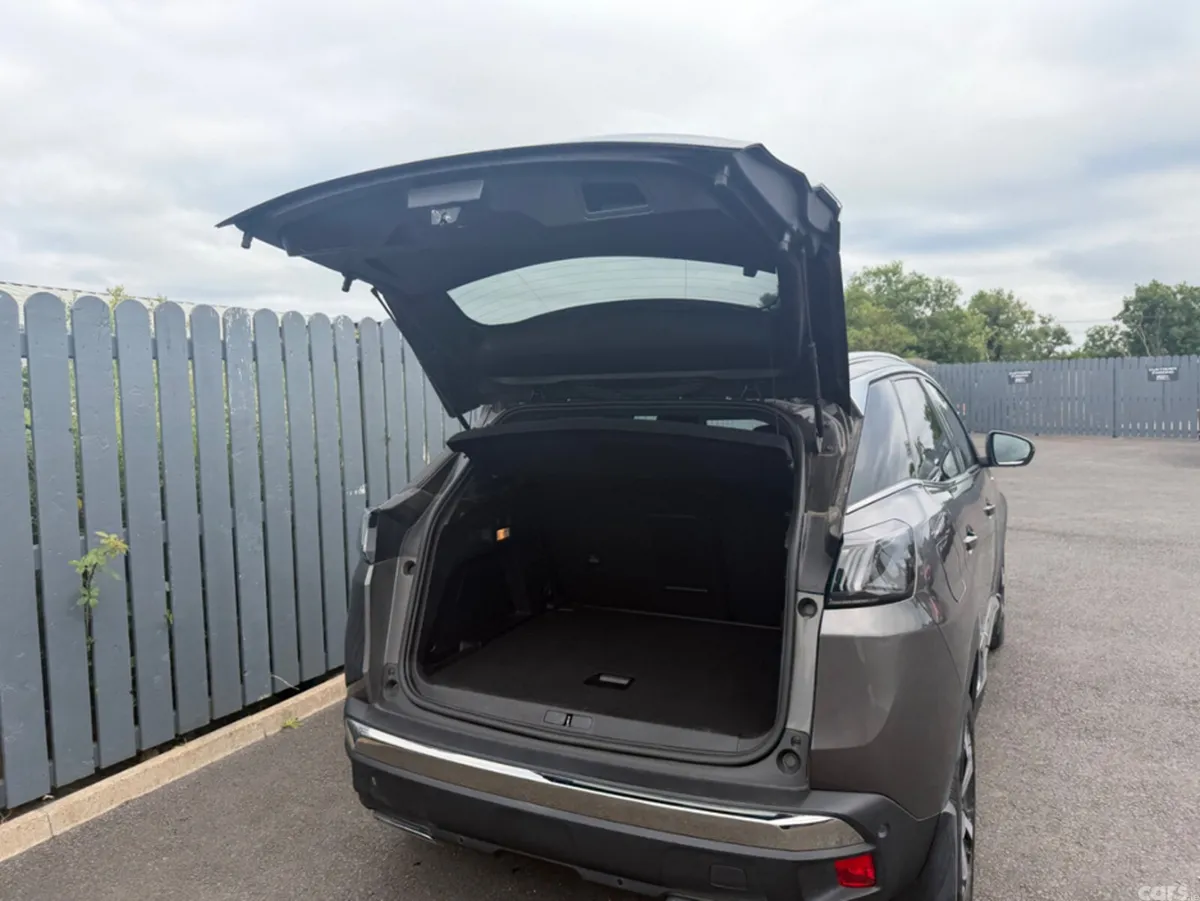 Peugeot 3008 SUV, Diesel, 2024, Grey