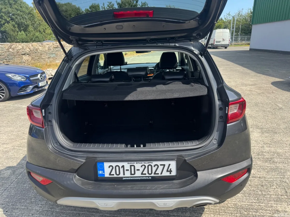 Kia Stonic SUV, Petrol, 2020, Grey