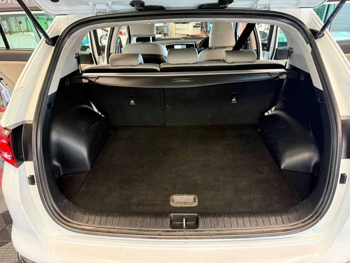 Kia Sportage SUV, Diesel, 2019, White