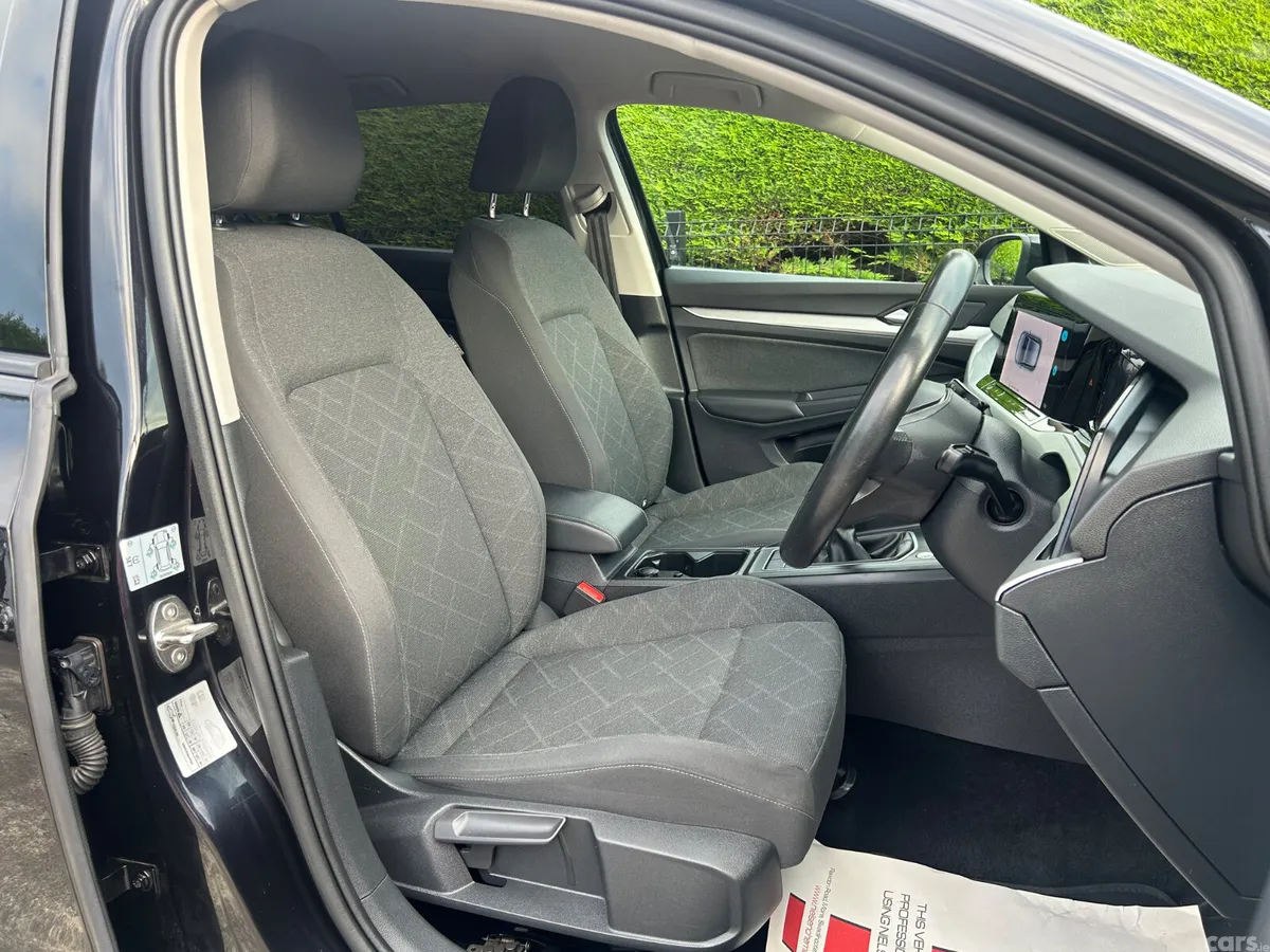 Volkswagen Golf Hatchback, Petrol, 2023, Black