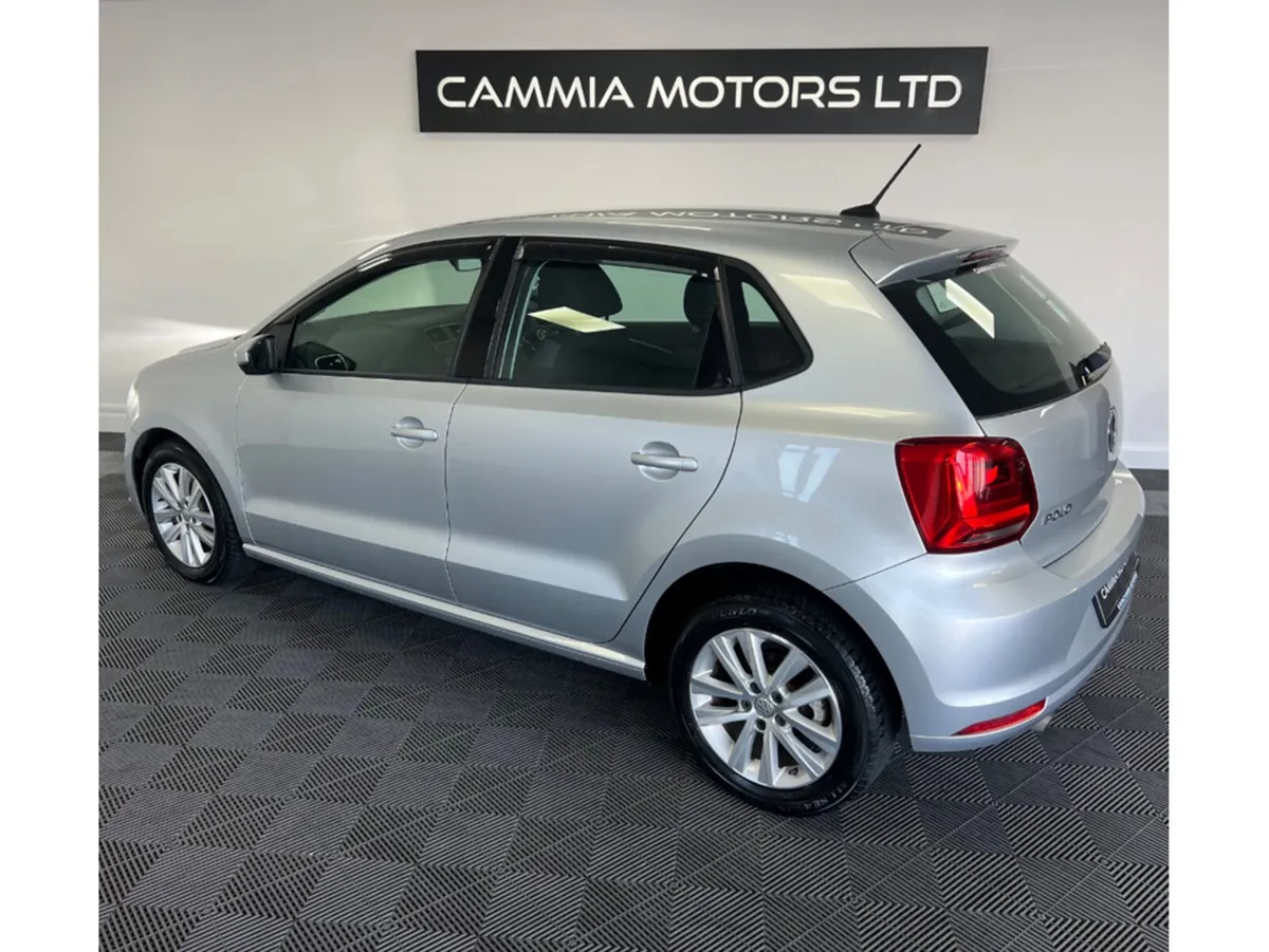 Volkswagen Polo Hatchback, Petrol, 2017, Silver