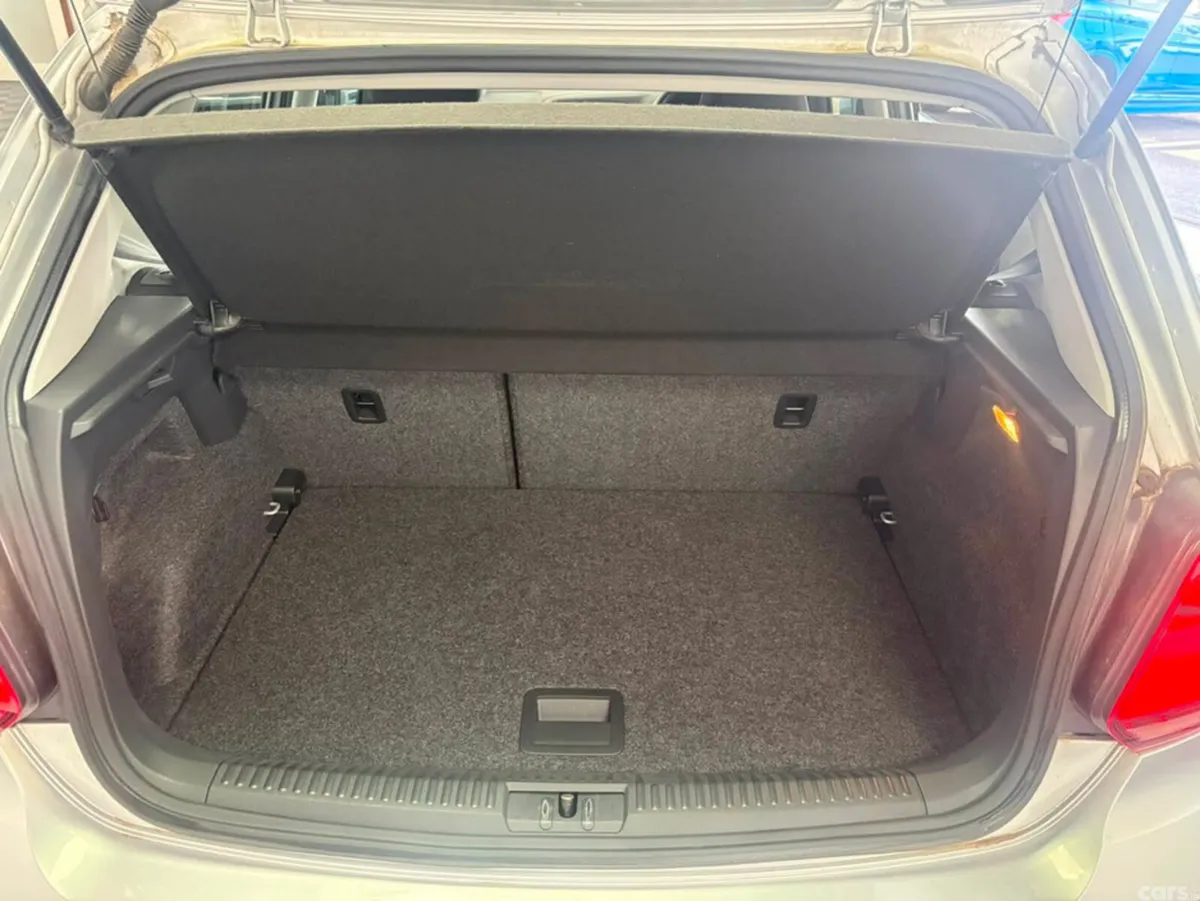 Volkswagen Polo Hatchback, Petrol, 2017, Silver