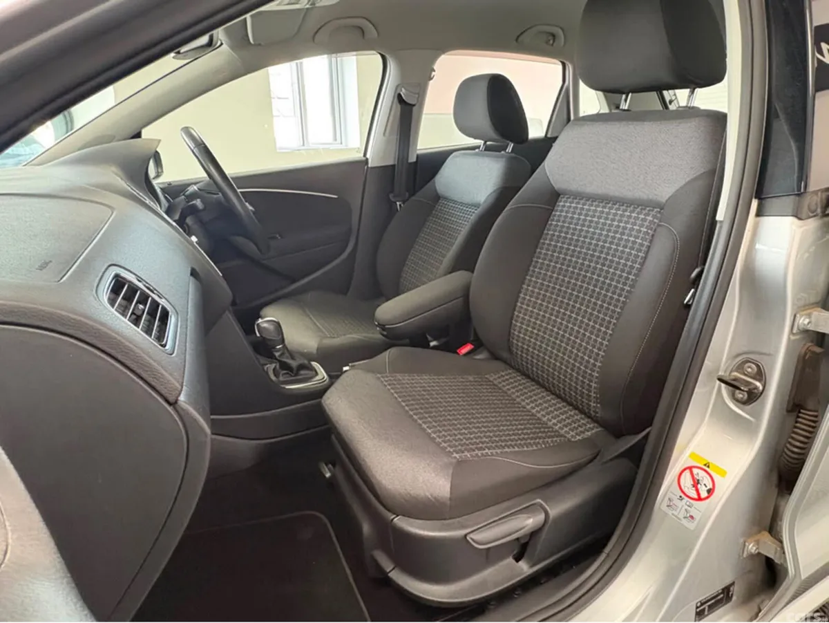 Volkswagen Polo Hatchback, Petrol, 2017, Silver