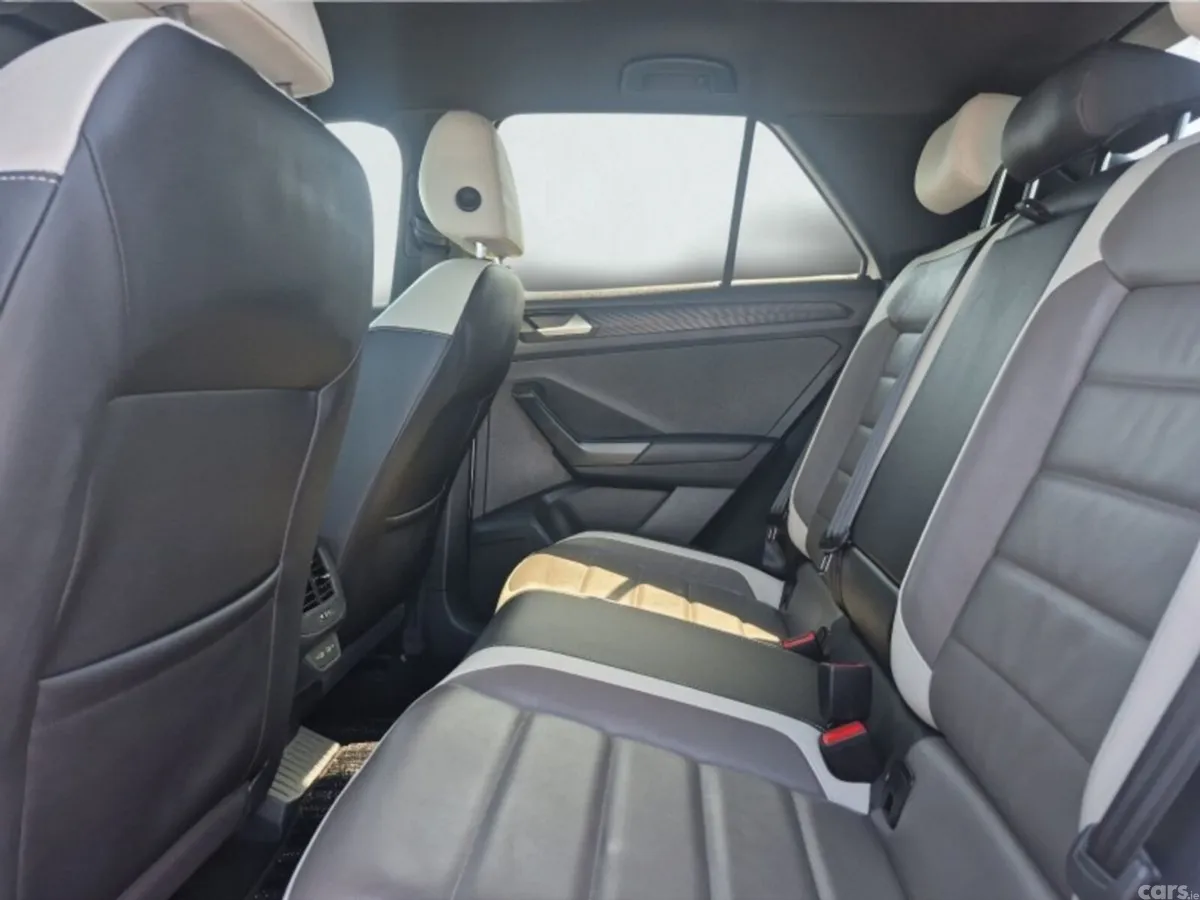 Volkswagen T-Roc SUV, Diesel, 2021, White