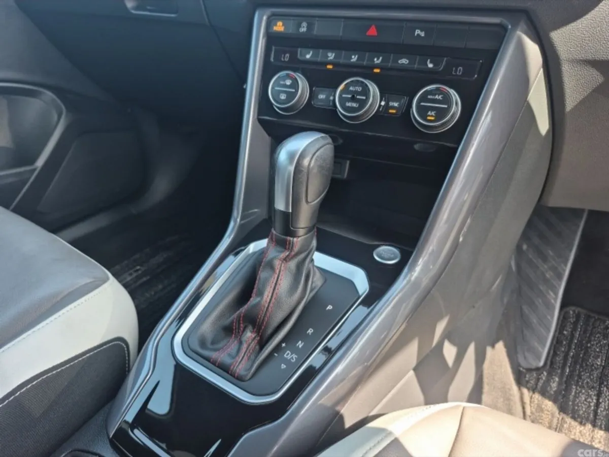 Volkswagen T-Roc SUV, Diesel, 2021, White