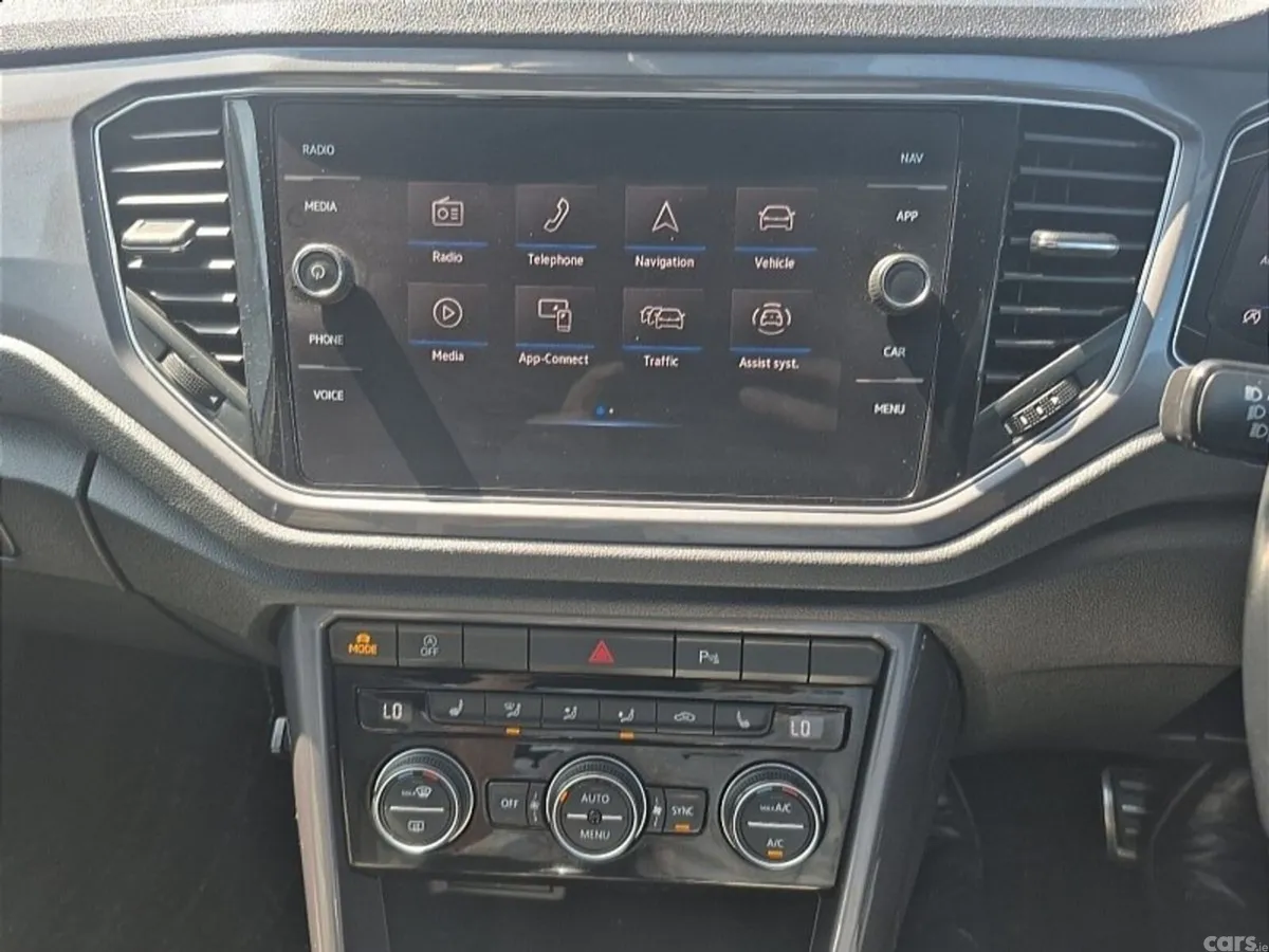 Volkswagen T-Roc SUV, Diesel, 2021, White
