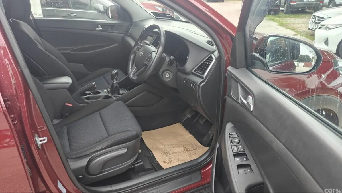 Hyundai Tucson SUV, Diesel, 2016, Red