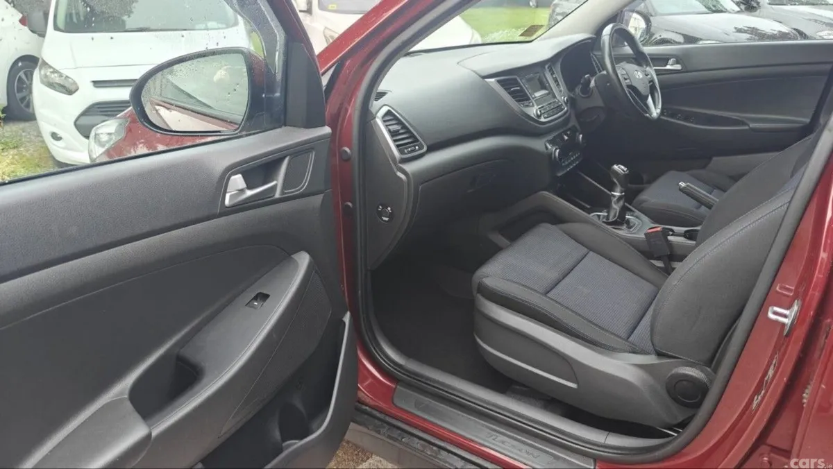 Hyundai Tucson SUV, Diesel, 2016, Red