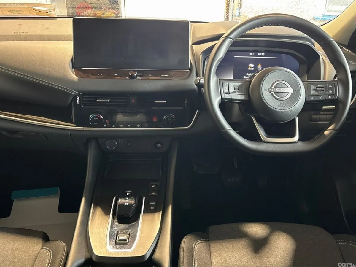 Nissan Qashqai MPV, Petrol Hybrid, 2024, White