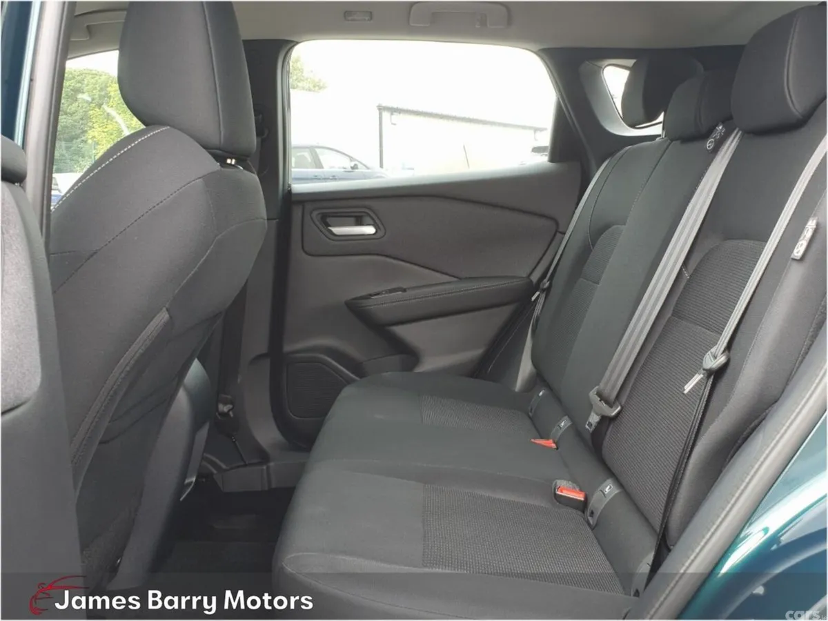 Nissan Qashqai SUV, Petrol, 2026, Green