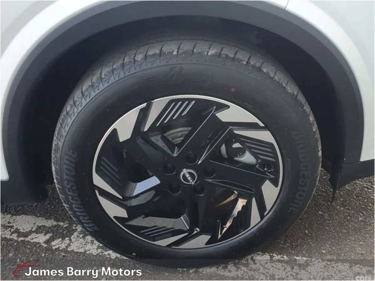 Nissan Qashqai MPV, Petrol Hybrid, 2026, White