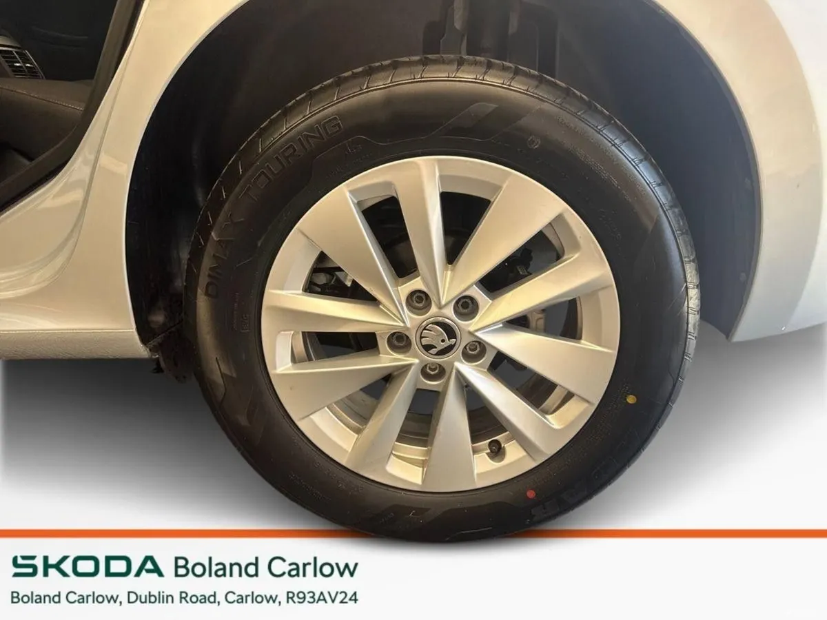 Skoda Kamiq Hatchback, Petrol, 2024, Grey