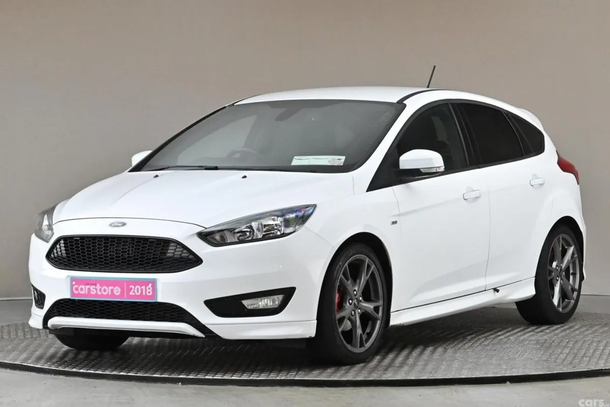 Ford Focus Hatchback, Petrol, 2018, White