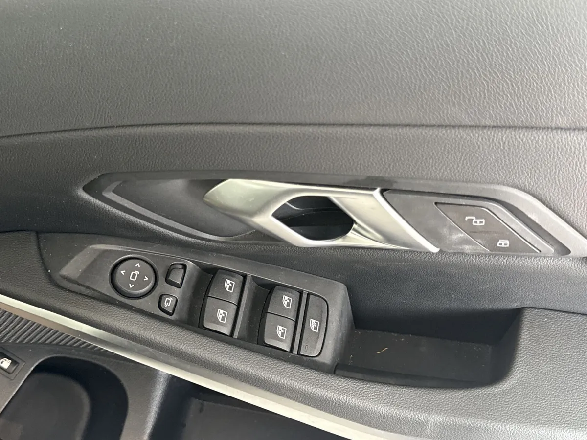 BMW 3-Series Saloon, Petrol Hybrid, 2025, White