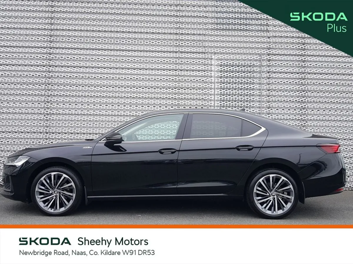 Skoda Superb Saloon, Diesel, 2025, Black
