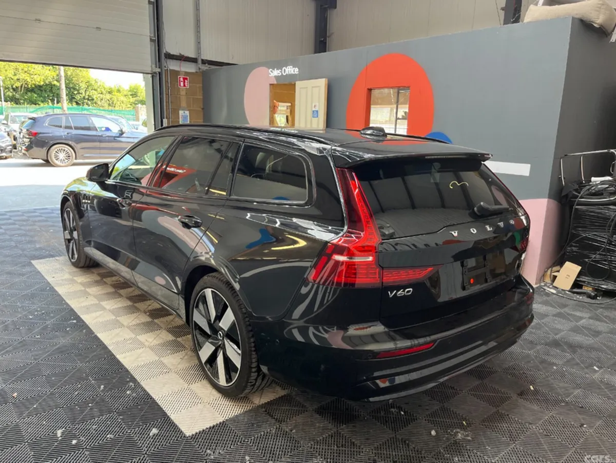Volvo V60 Estate, Petrol Plug-in Hybrid, 2024, Black