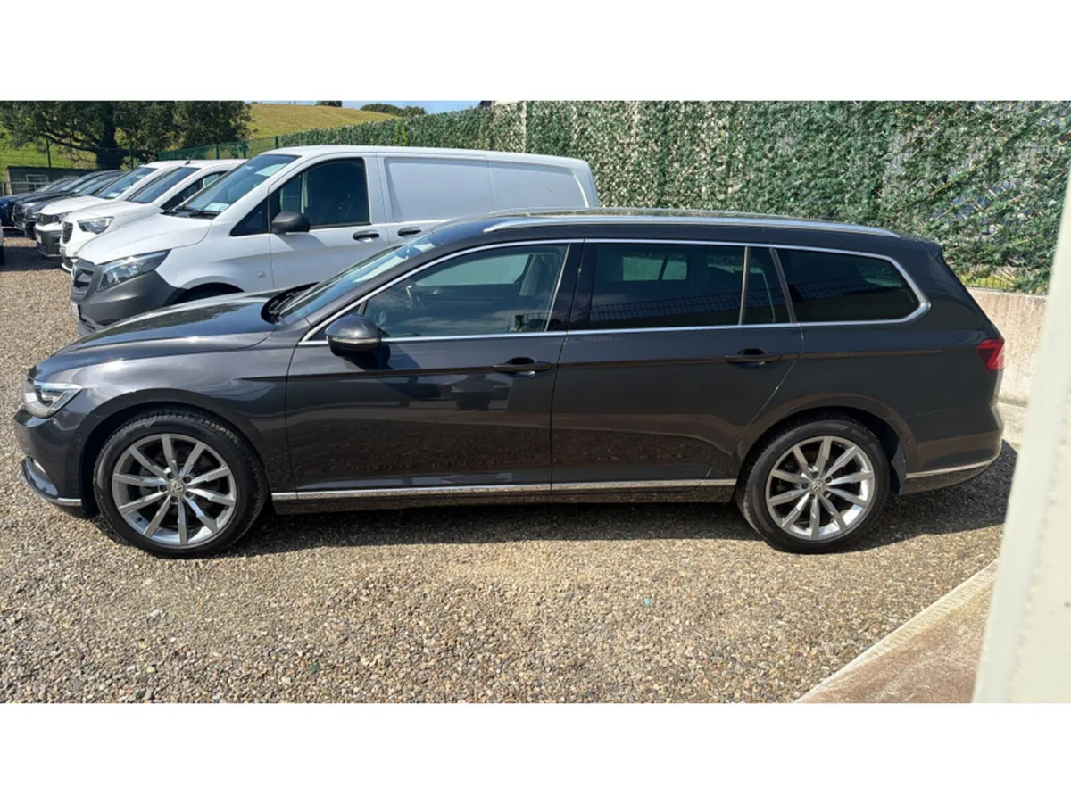 Volkswagen Passat Estate, Diesel, 2018, Grey