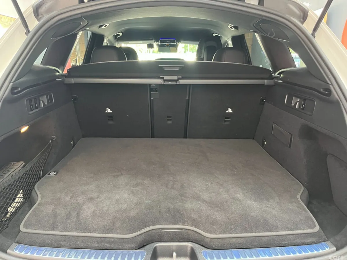 Mercedes-Benz GLC SUV, Petrol Plug-in Hybrid, 2025, White
