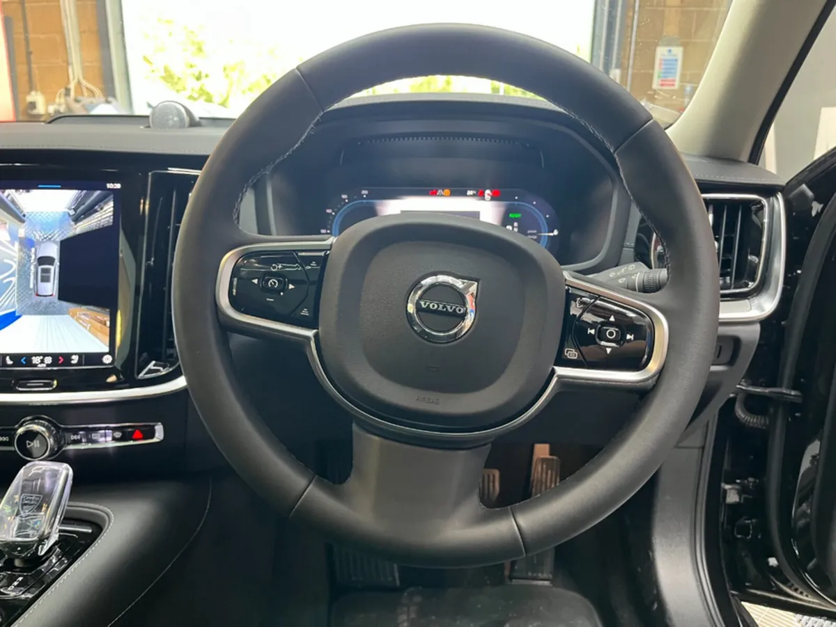 Volvo V60 Estate, Petrol Plug-in Hybrid, 2024, Black
