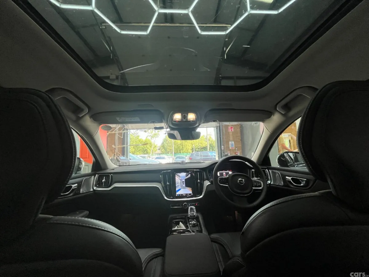 Volvo V60 Estate, Petrol Plug-in Hybrid, 2024, Black