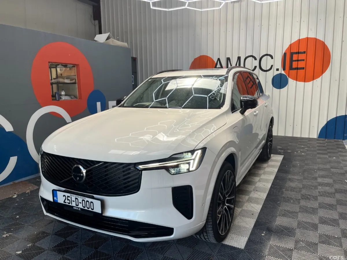 Volvo XC90 SUV, Petrol Plug-in Hybrid, 2025, White