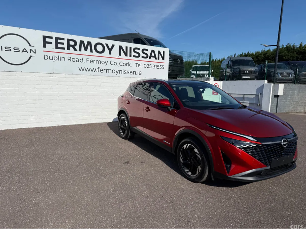 Nissan Qashqai Hatchback, Petrol Hybrid, 2026, Red