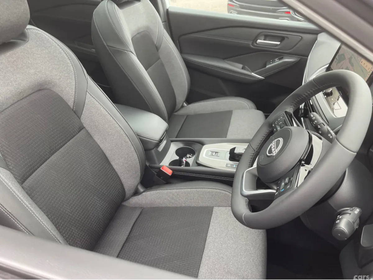 Nissan Qashqai Hatchback, Petrol Hybrid, 2026, Red
