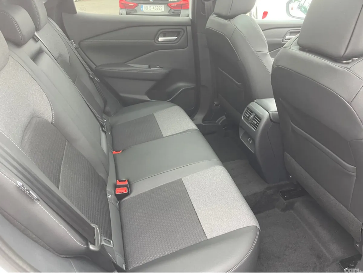 Nissan Qashqai Hatchback, Petrol Hybrid, 2026, Red
