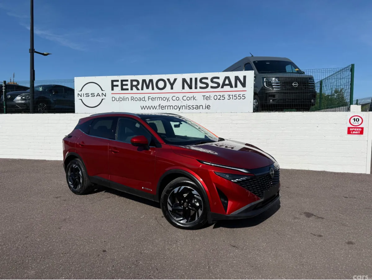 Nissan Qashqai Hatchback, Petrol Hybrid, 2026, Red