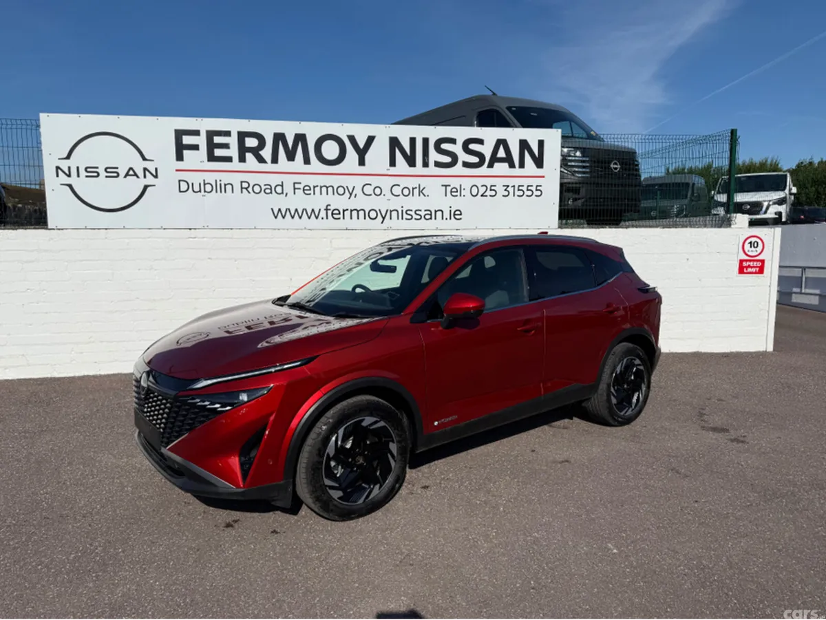 Nissan Qashqai Hatchback, Petrol Hybrid, 2026, Red