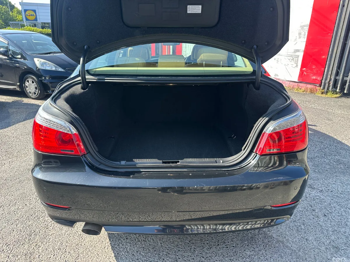 BMW 5-Series Saloon, Diesel, 2010, Black