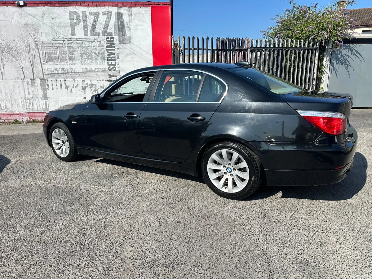 BMW 5-Series Saloon, Diesel, 2010, Black