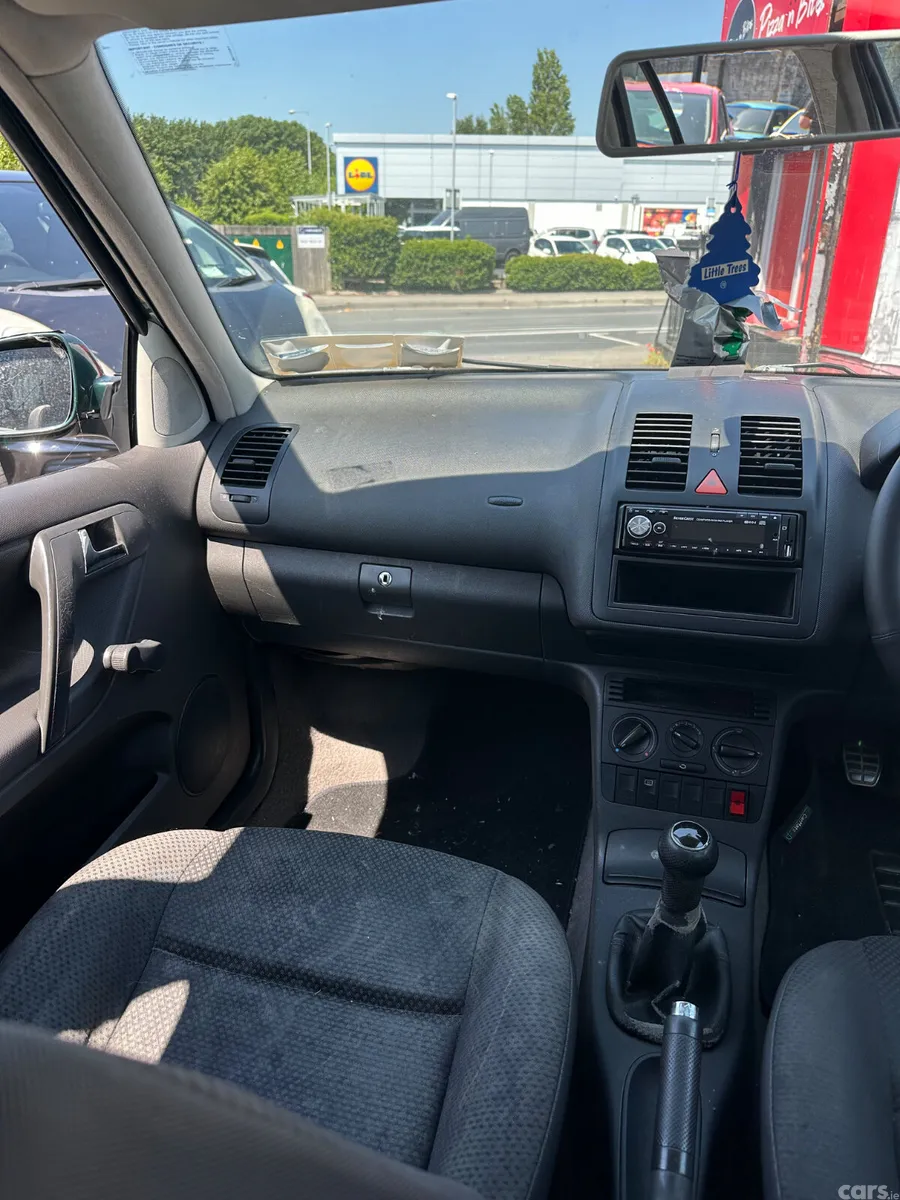 Volkswagen Polo Hatchback, Petrol, 2001, Green