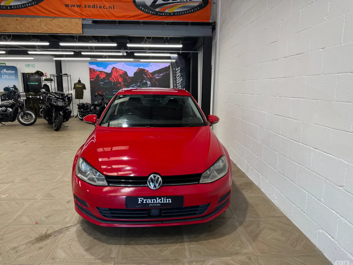 Volkswagen Golf Hatchback, Petrol, 2014, Red