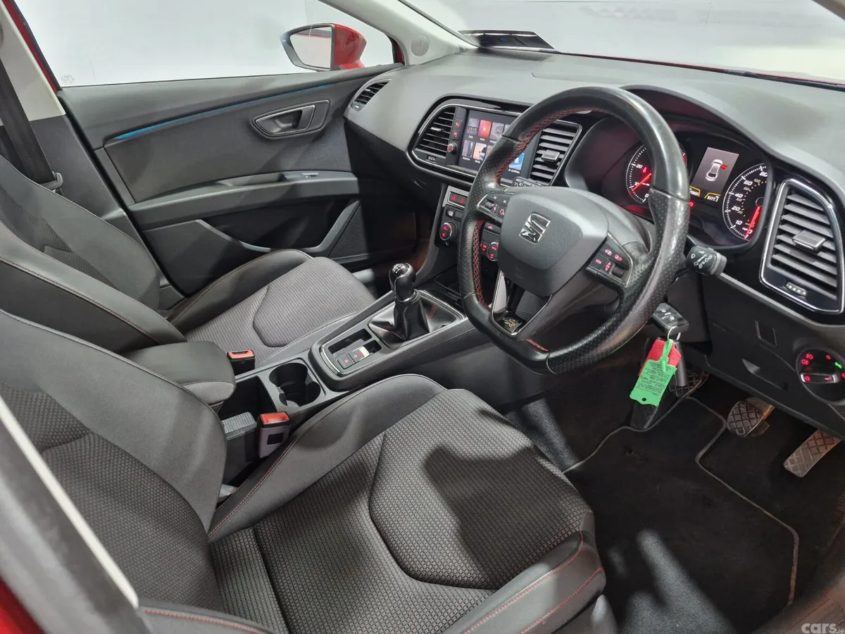 SEAT Leon Hatchback, Diesel, 2018, Red