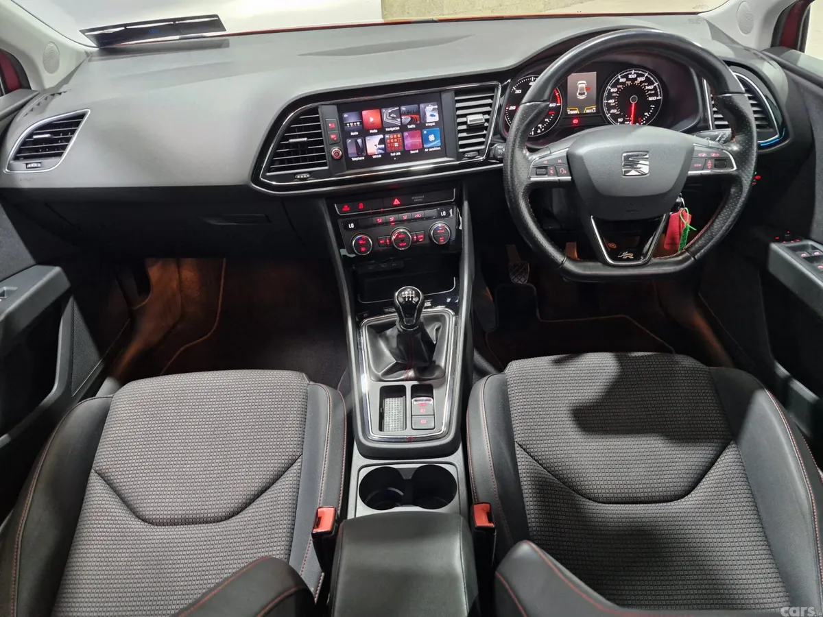 SEAT Leon Hatchback, Diesel, 2018, Red