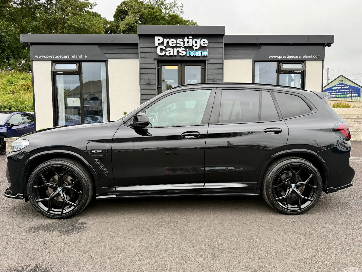 BMW X3 SUV, Petrol Hybrid, 2022, Black