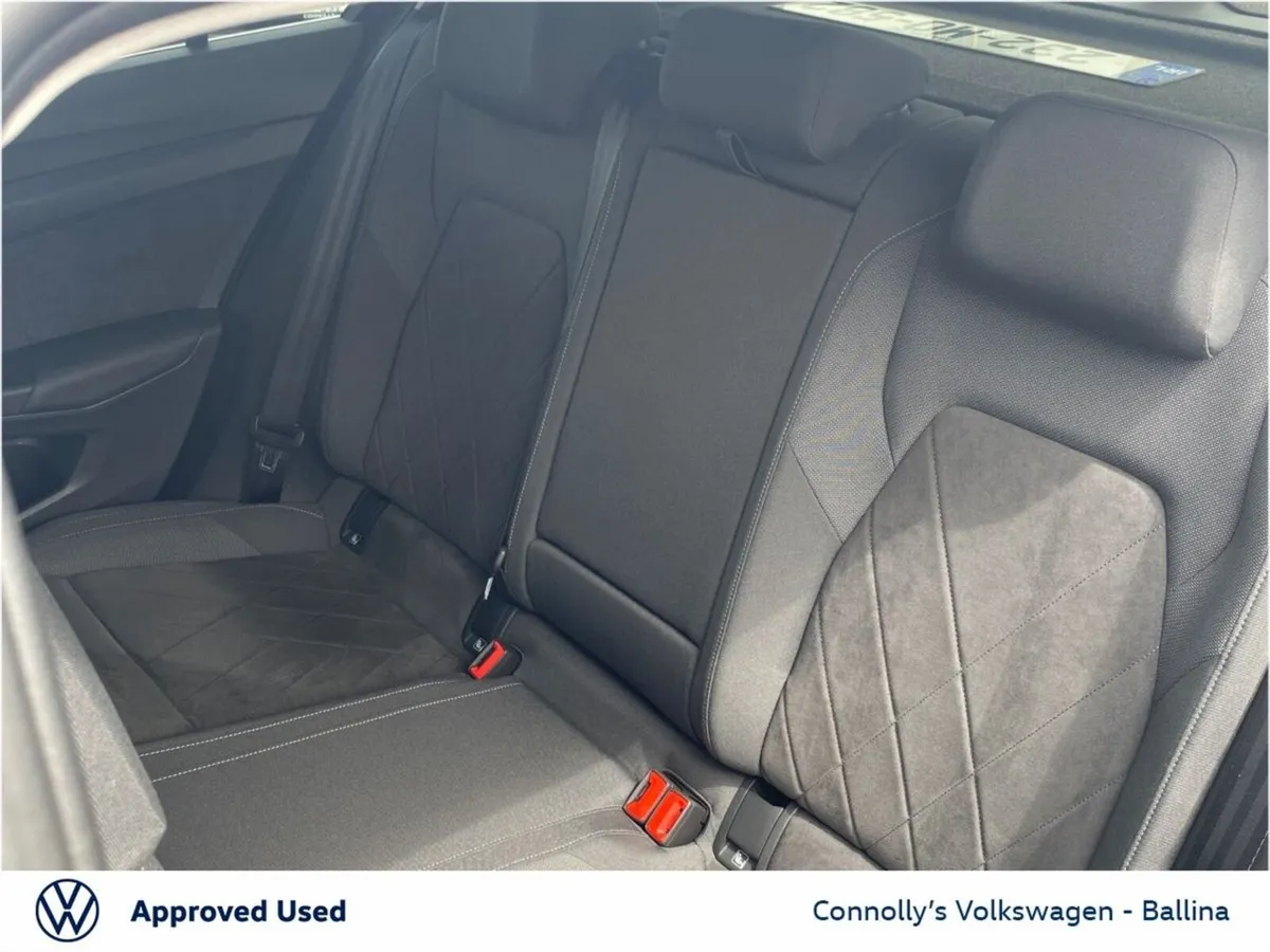 Volkswagen Golf Estate, Petrol, 2023, Black