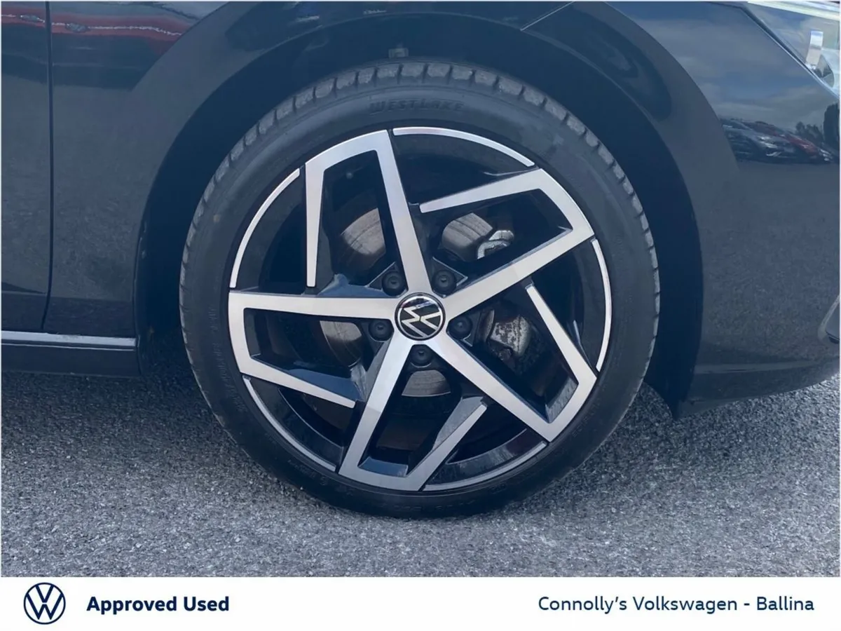 Volkswagen Golf Estate, Petrol, 2023, Black