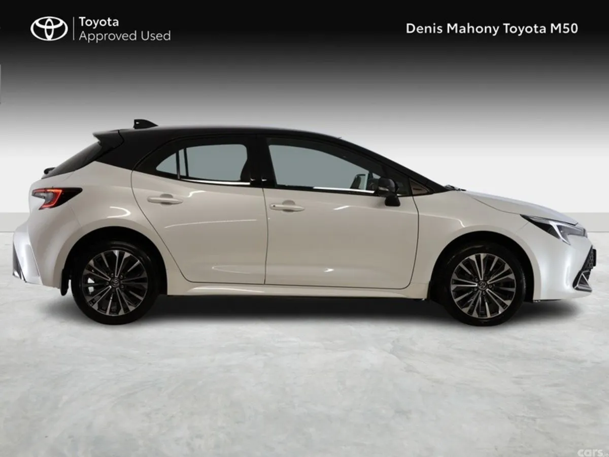 Toyota Corolla Hatchback, Petrol Hybrid, 2024, White