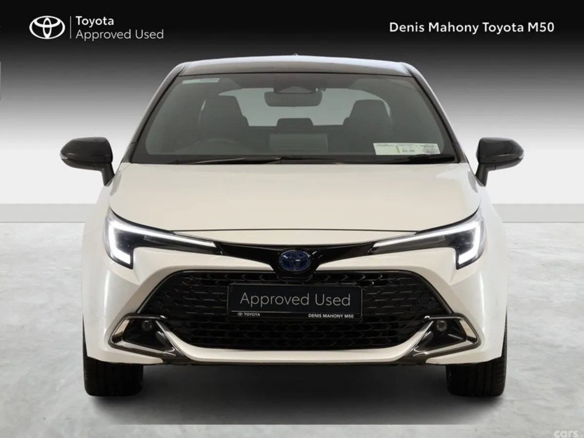Toyota Corolla Hatchback, Petrol Hybrid, 2024, White
